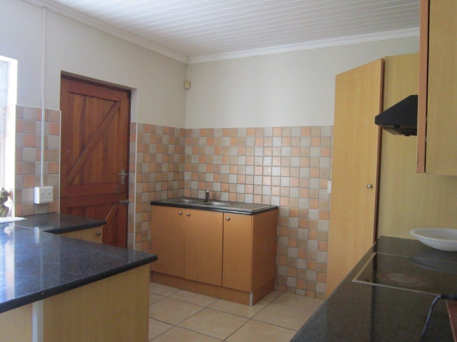 To Let 3 Bedroom Property for Rent in Beacon Bay Eastern Cape